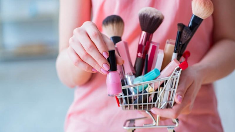 How to Sell Beauty Products from Home UK