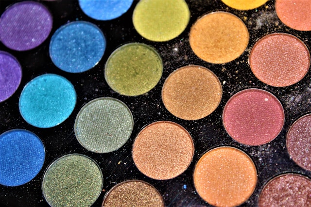 glitter eyeshadow