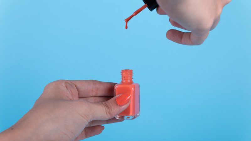 How Long to Wait Between Coats of Nail Polish