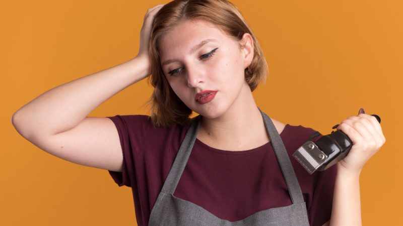 Is It Better to Dye Greasy Hair