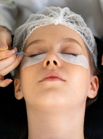 How to Get Eyelash Glue Off