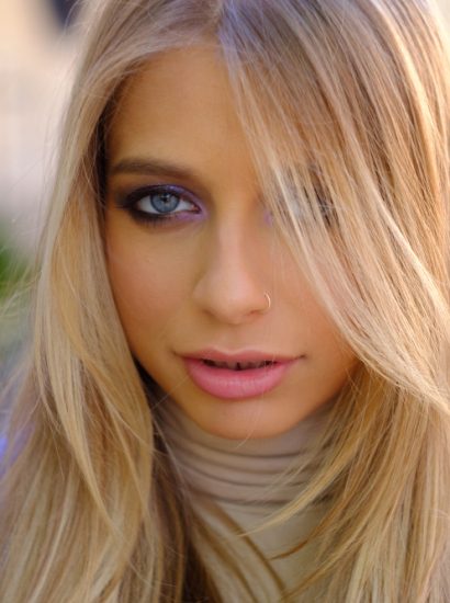 Can You Have Naturally Blonde Hair with Black Eyebrows