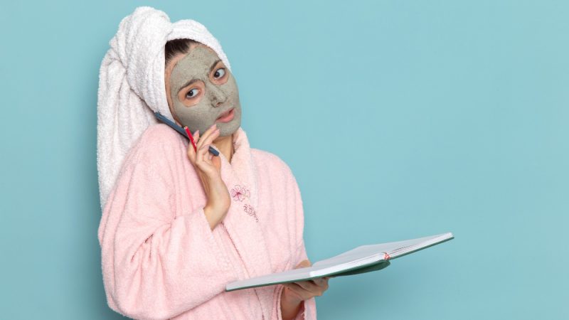 How Much Should I Tip for a Facial