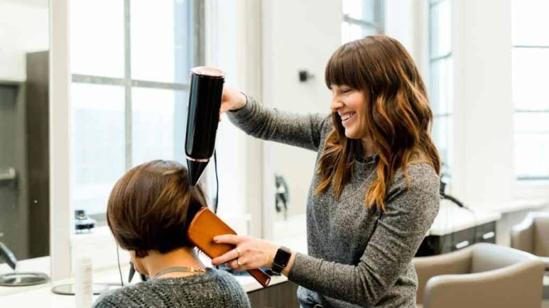 hair stylist tip calculator